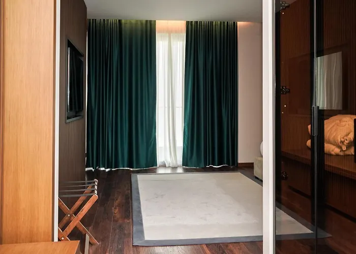 Supreme Hotel